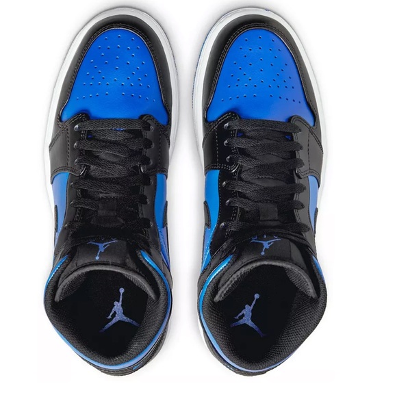 Air Jordan 1 Mid Shoes was expensive now cheap - Picture 4 of 7